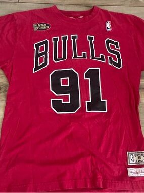 Mitchell & Ness Red Chicago Bulls 91 Dennis Rodman Vtg T-Shirt NBA Basketball